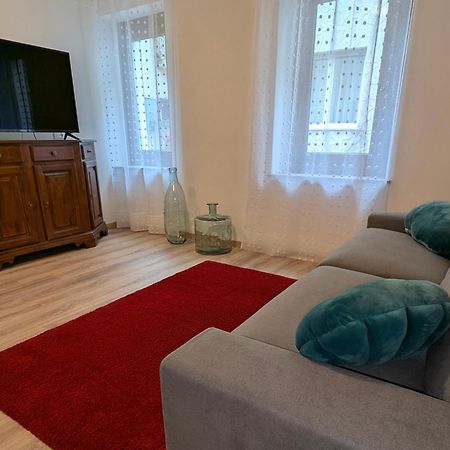 Spazioso E Completo Appartamento Con 3 Camere, Doppi Servizi, Fino A 8 Posti Letto Pedavena Exteriör bild