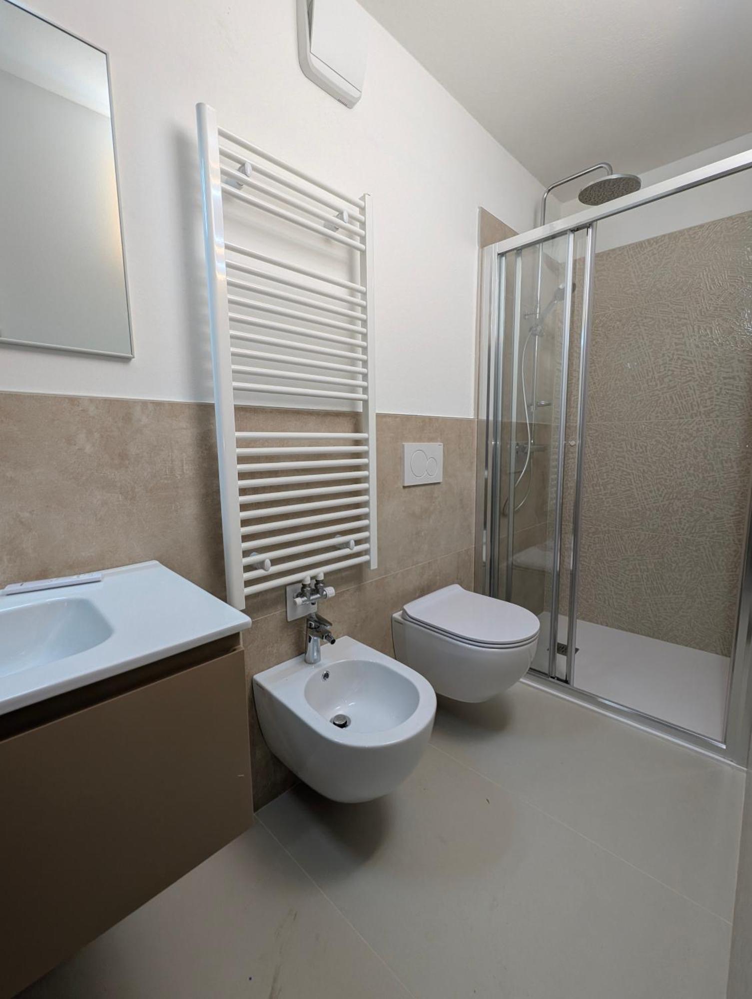 Spazioso E Completo Appartamento Con 3 Camere, Doppi Servizi, Fino A 8 Posti Letto Pedavena Exteriör bild
